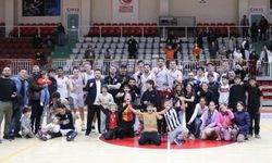 Çiftlikköy Belediyespor İBB Spor’u 75-64 Mağlup Ederek Play-Off’u Garantiledi