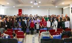 "Dilimizin Zenginlikleri” ve 12 Mart Temalı Yarışmalarda Dereceye Giren Öğrencilere Ödül