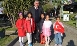 Yalova’da 23 Nisan Coşkusu: Başkan Mehmet Gürel Çocuklar ve Ailelerle Buluştu