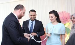 AK Parti Yalova Heyeti Genç Çiftin Nişan Merasimine Katıldı