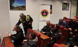 Yalova’da Taksi Şoförlerine Trafik ve Hizmet Kalitesi Eğitimi Verildi