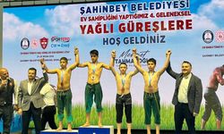 Altınovalı Pehlivanlardan Gaziantep’te Başarı: Şahinbey Yağlı Güreşleri’nde İki Üçüncülük