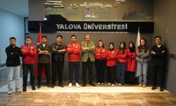 TEKNOFEST Kulübü Öğrencilerinden Rektör Bahçekapılı’ya Ziyaret: Bilim ve Teknoloji Projeleri Masaya Yatırıldı