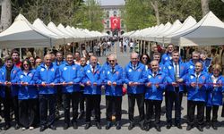 Yalova Üniversitesi İlahiyat Fakültesi’nden Türkiye Üçüncülüğü Başarısı