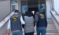 Yalova İl Jandarma Komutanlığı JASAT Ekiplerinden Operasyon: 17 Yıl Hapis Cezası Bulunan Firari Yakalandı