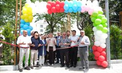 Altınova’da Yenilenen Cumhuriyet Parkı Vatandaşların Hizmetine Açıldı
