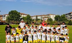 Çınarcık Belediyespor Futbol Yaz Spor Okulu Başladı: Minik Yetenekler İlk Antrenmanına Çıktı