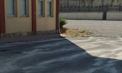 Çiftlikköy Şehit Muhammed İslam Altuğ Anadolu İmam Hatip Lisesi'nin Sahası Yenilenerek Hizmete Açıldı
