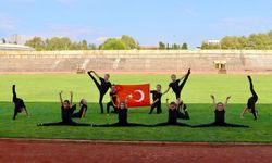 Yalova Belediyesi Yaz Spor Okulları Coşkulu Bir Törenle Sona Erdi: 482 Sporcu Belgesini Aldı