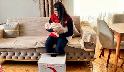 Kızılay Kadın’dan Yeni Doğan Ziyareti