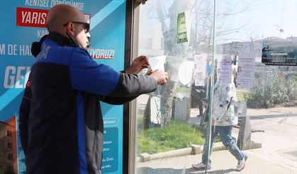 Yalova’da Otobüs Duraklarındaki İzinsiz Afişlere Zabıta Müdahalesi