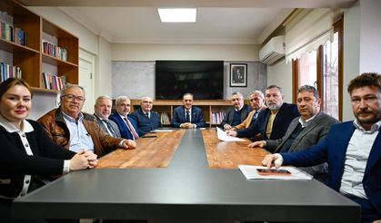 Vali Ahmet Hamdi Usta’dan Hacı Saffet Çam Vakfı’na Ziyaret: Projeler Masaya Yatırıldı