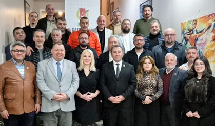 Gemlik Gazeteciler Cemiyeti Üyeleri İftar Sofrasında Bir Araya Geldi