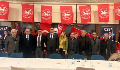 Demokrat Parti Bursa’da Güç Gösterisi: Gültekin Uysal’dan İktidara Sert Eleştiriler