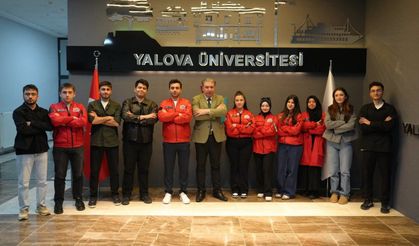 TEKNOFEST Kulübü Öğrencilerinden Rektör Bahçekapılı’ya Ziyaret: Bilim ve Teknoloji Projeleri Masaya Yatırıldı