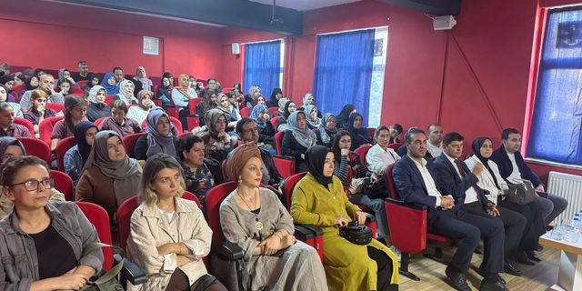 Yalova’da “Aile İçi İletişim Atölyesi” düzenlendi