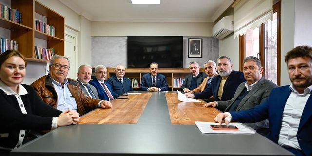 Vali Ahmet Hamdi Usta’dan Hacı Saffet Çam Vakfı’na Ziyaret: Projeler Masaya Yatırıldı