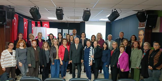 Yalova Kent Konseyi Kadın Meclisi Genel Kurulu Yapıldı: Yeni Dönem Hedefleri Belirlendi