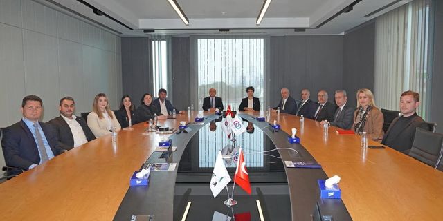YTSO’dan AKSA Akrilik’e Ziyaret: Yalova’da İstihdam ve Sanayi İş Birliği Güçleniyor