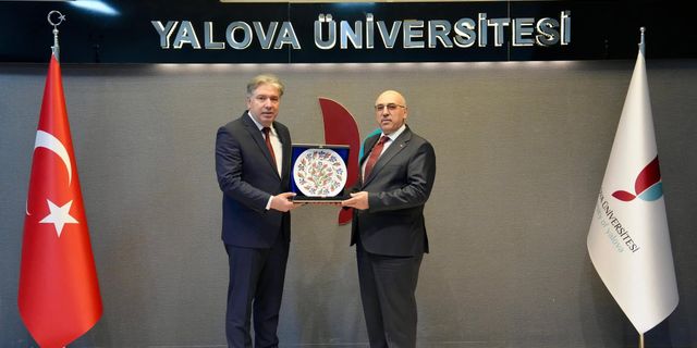YÖK Yürütme Kurulu Üyesi Mahmut Ak’tan Üniversite ve Tıp Fakültesi Ziyareti