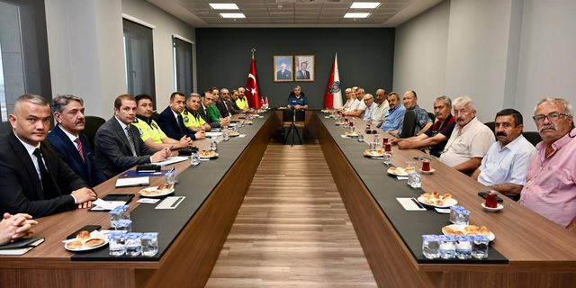 Yalova'da Emniyet ve Muhtarlar Güvenlik Toplantısında Bir Araya Geldi