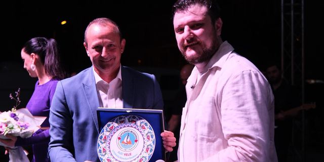Çiftlikköy, 30 Ağustos Coşkusunu Ekin Uzunlar’la Yaşadı