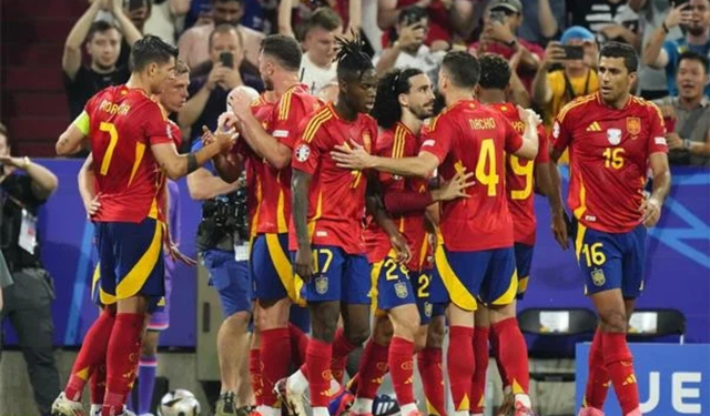 2024 Avrupa Futbol Şampiyonası'nda İspanya Adını Finale Yazdırdı