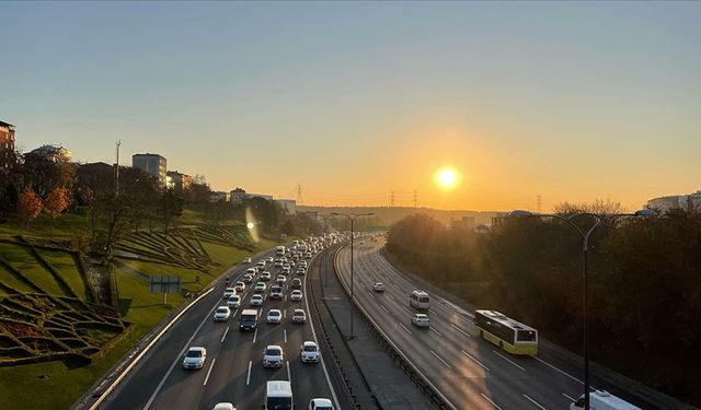 İstanbul'da Trafik Yoğunluğu Yükseldi