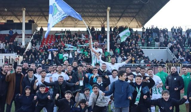 Yeşil Yalovaspor FK, Derbinin Galibi Oldu: 3-1'lik Zafer