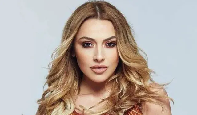 Hadise, Üstsüz Pozuyla Sosyal Medyada Yıldızlaştı