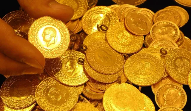 Altınlar Yastık Altından Çıktı