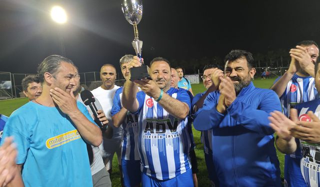 Yalova’ya Uluslararası Turnuvadan Çifte Kupa