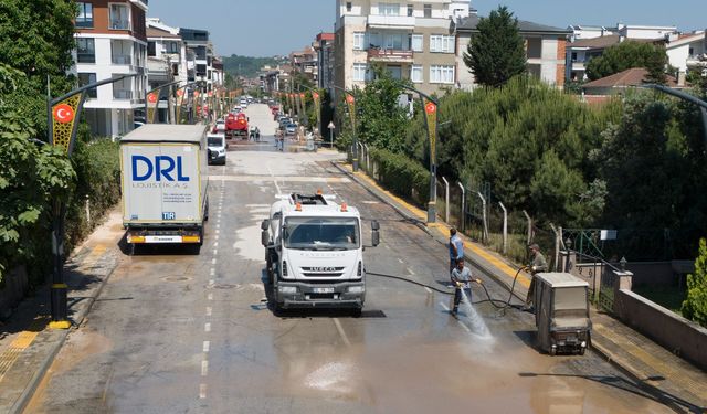 Çiftlikköy’de Bayram Temizliği Başladı