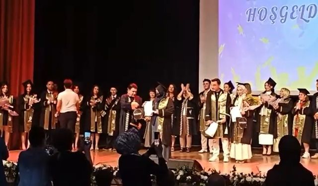 Yalova’da Yaşayan Melda Sarıtaş Esen, 13. Üniversitesini Bölüm Birincisi Olarak Tamamladı