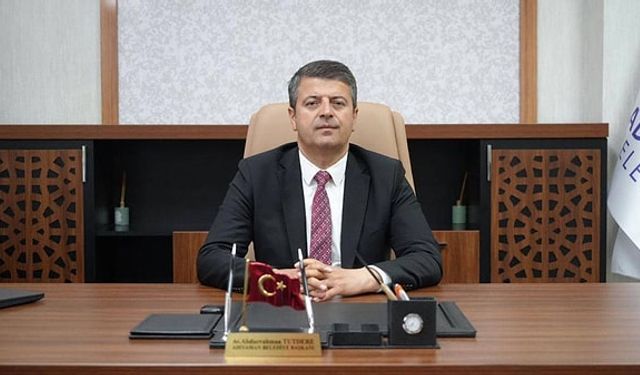 Belediye Başkanı ve Yardımcısı Görevden Alındı