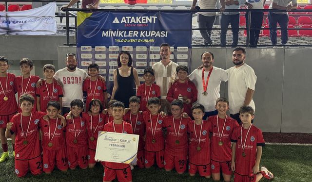 Çiftlikköy Belediyespor U11 Takımı Kent Oyunları’nda Namağlup Şampiyon Oldu