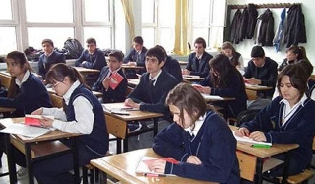 Lise Eğitimi 2 Yıla mı Düşüyor? 3+1 ve 2+2 Modelleri Gündemde!