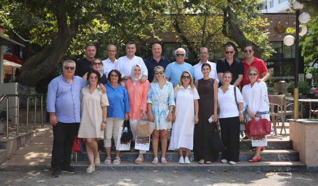 Çınarcık’ta Siyaset ve Dostluk Sofrası