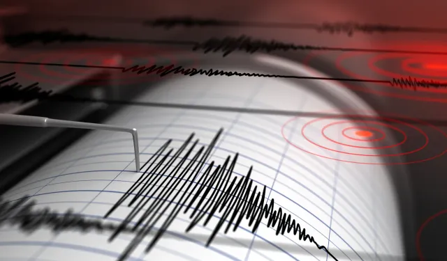 Balıkesir Sındırgı’da 6,1’lik Deprem! Marmara ve Ege Sarsıldı
