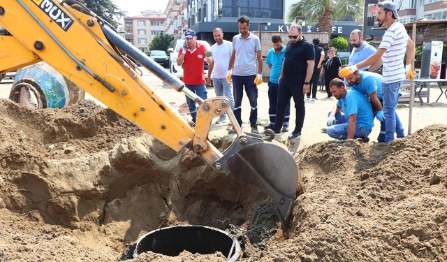 Çiftlikköy’de Kaçak Kanalizasyon Hattına YASKİ ve Belediye Müdahalesi