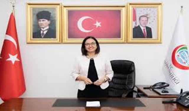 Yalova Valisi Dr. Hülya Kaya’dan 17 Ağustos Depremi Mesajı: “Güvenli ve Dirençli Bir Yalova İçin Çalışıyoruz”