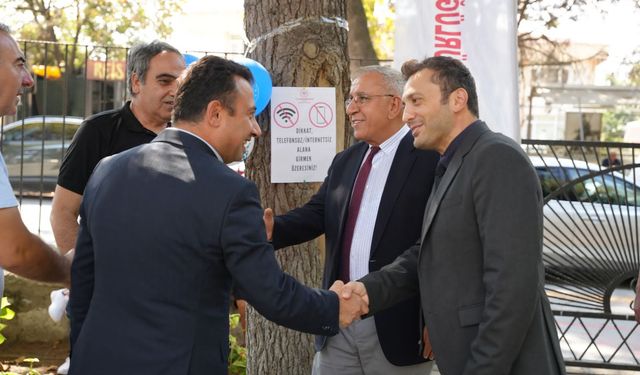 Halk Sağlığı Haftası’nda “Dijital Dünyanı Yönet, Hayatı Kaçırma” Temasıyla Gençlere Farkındalık Etkinliği