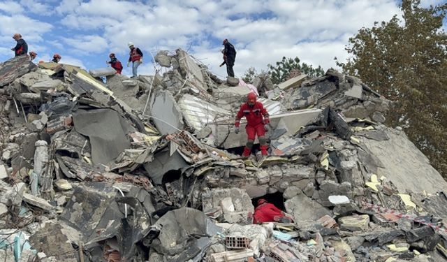 Yalova’da 7.2 Büyüklüğündeki Deprem Senaryosuyla Gerçeği Aratmayan Tatbikat Gerçekleştirildi