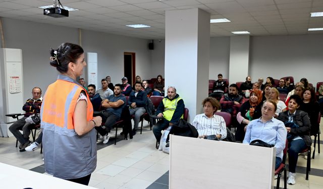 Yalova Belediyesi Personeline Afet Farkındalık Eğitimi