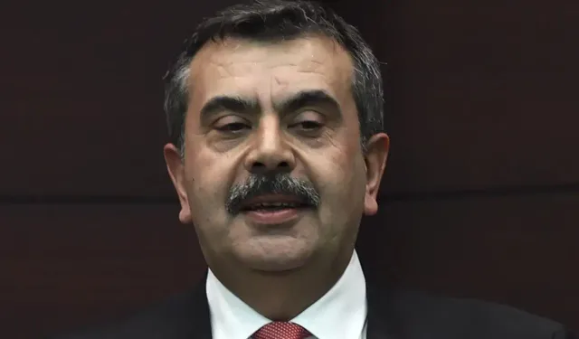 Bakan Yusuf Tekin: 12 Yıllık Zorunlu Eğitim Kısalıyor! Yeni Sistem İçin Rapor Tamamlandı