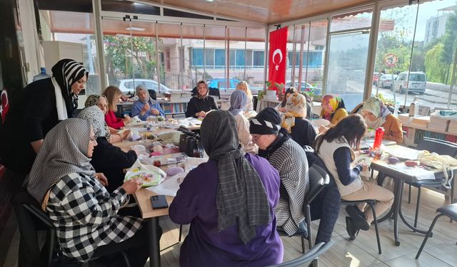 Eğitim-Bir-Sen Yalova Kadın Komisyonu’ndan Üyelere Özel Punch Atölyesi