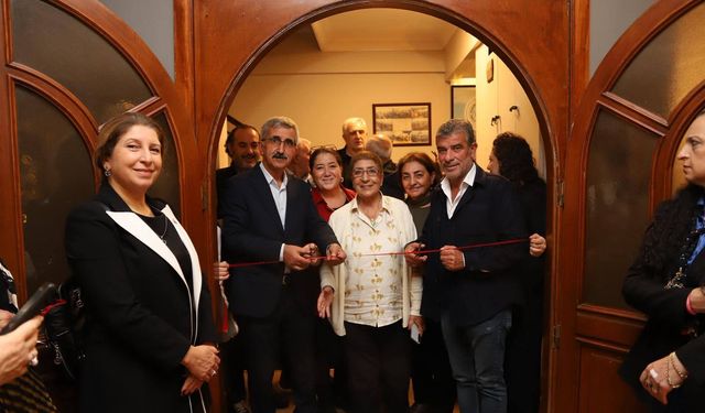 “Cumhuriyet Kadınları Sergisi” İstanbul’da Sanatseverlerle Buluştu