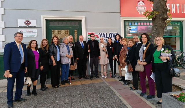 Yalova Kent Konseyi Kadın Meclisi’nden “Beyaz Baston” Farkındalık Etkinliği