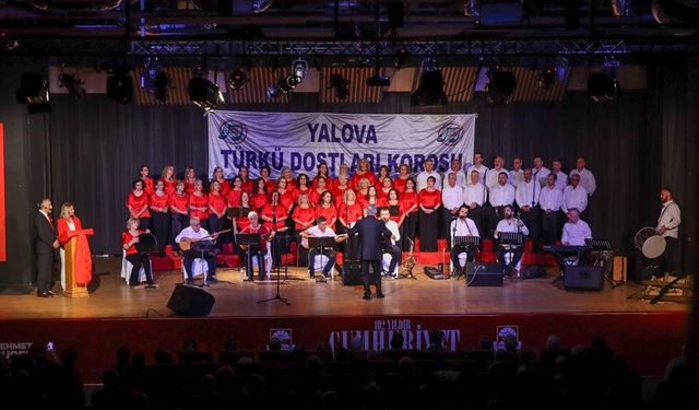 Yalova’da Cumhuriyet’in 102. Yılı Türkülerle Coşkuyla Kutlandı