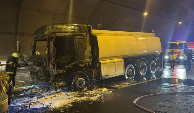 Orhangazi Tüneli’nde Su Tankeri Alev Aldı: Yol Trafiğe Açıldı